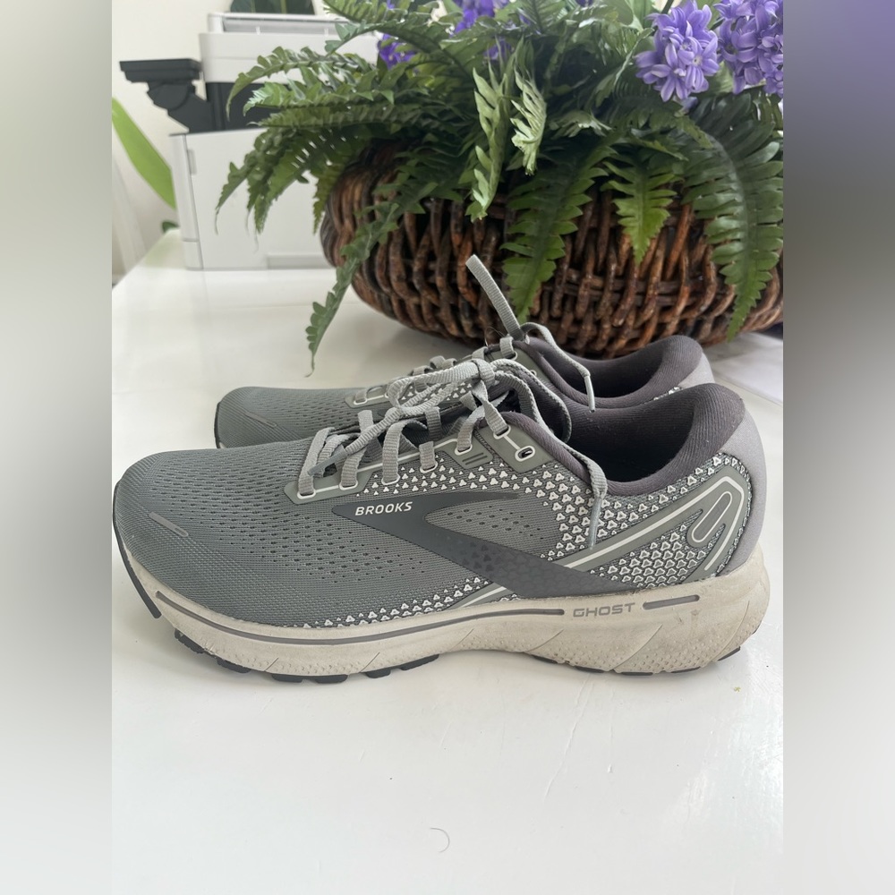 Brooks Ghost 14 4e Extra Wide Athletic Shoes Gray 110… Gem